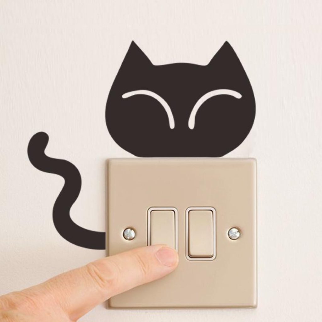 Sticker Interrupteur Chat Bouh - Adhésif Brillant Noir Pour Personnaliser Prises Et Interrupteurs - Facile à Poser - 8 X 6 Cm